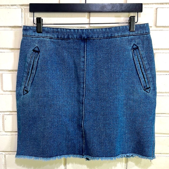 Current/Elliot Zip Fray Denim Mini Skirt Textured Indigo Twill Size 31 - Picture 2 of 10